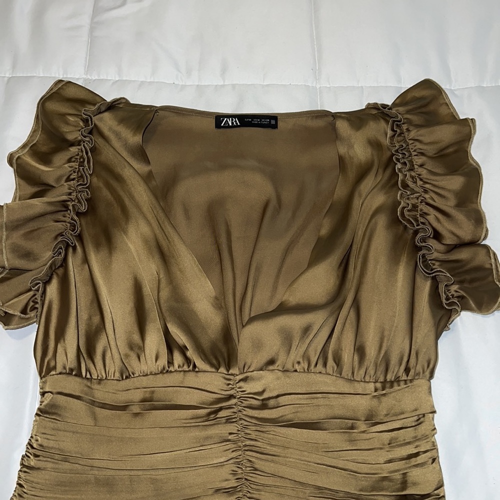 Zara Cropped Ruffle Top - Picture 3 of 7